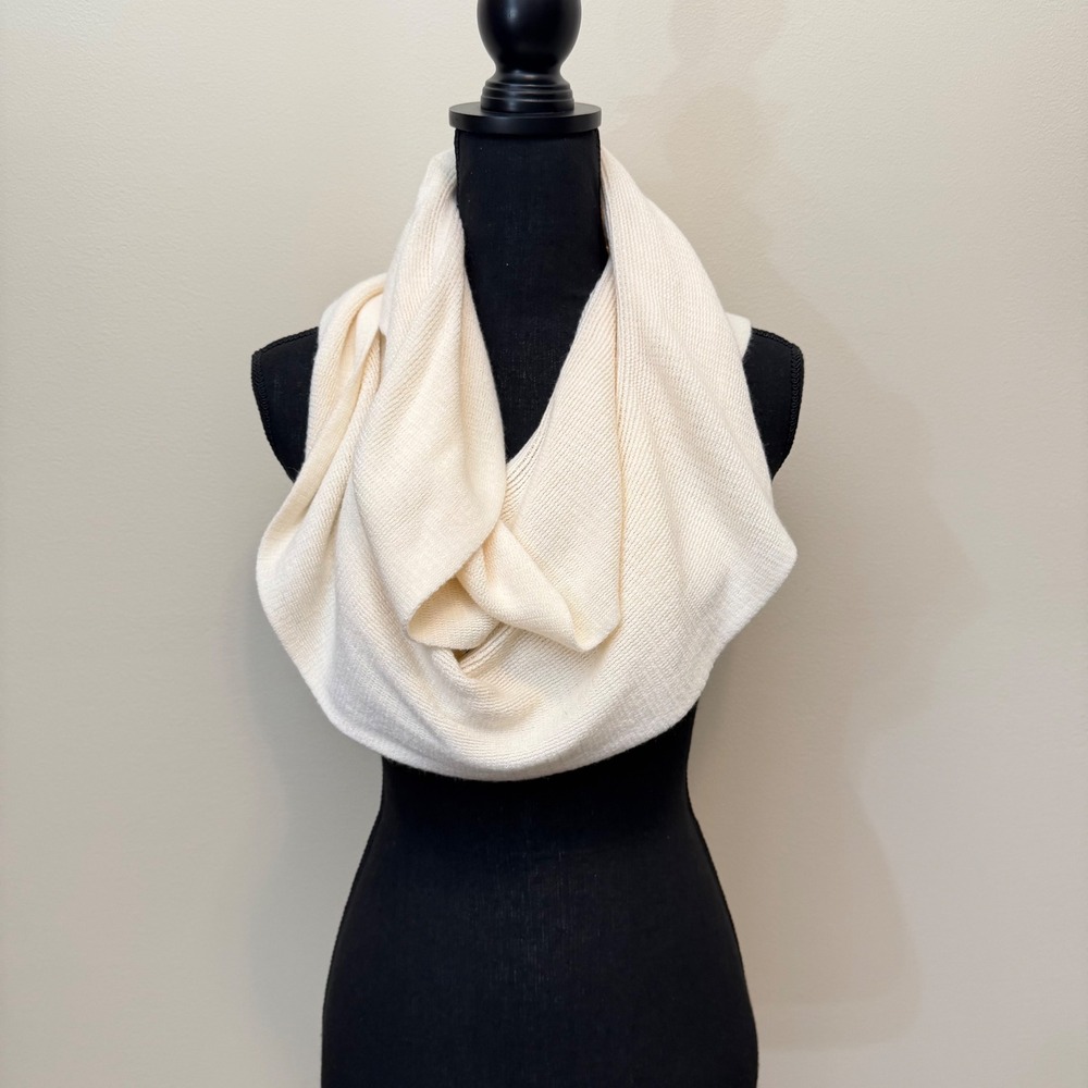 Cream Ivory Knit Infinity Scarf Soft Textured Loop Winter Neck Warmer Accessory